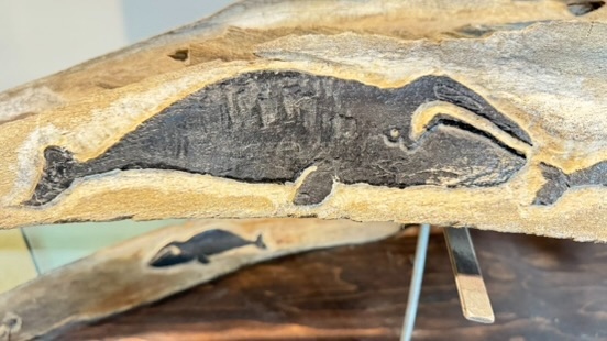 inupiat_whalebone_carving.jpg